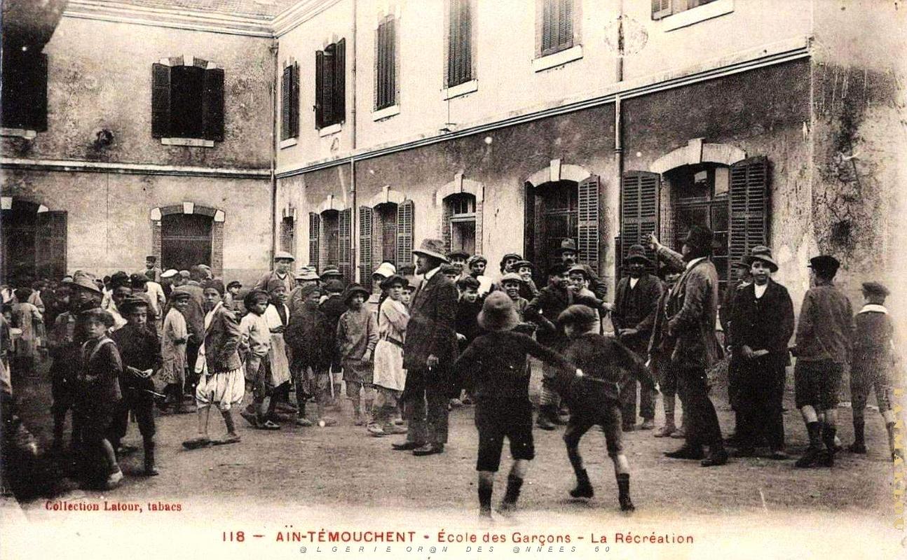 1140- Ain-Temouchent - Ecole des Garcons - La Recreation.jpg